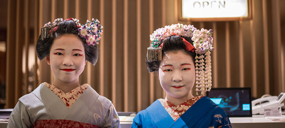 【10月31日限定】舞妓さんと過ごす秋の特別ディナー ~京都の夜、心に残るひととき~